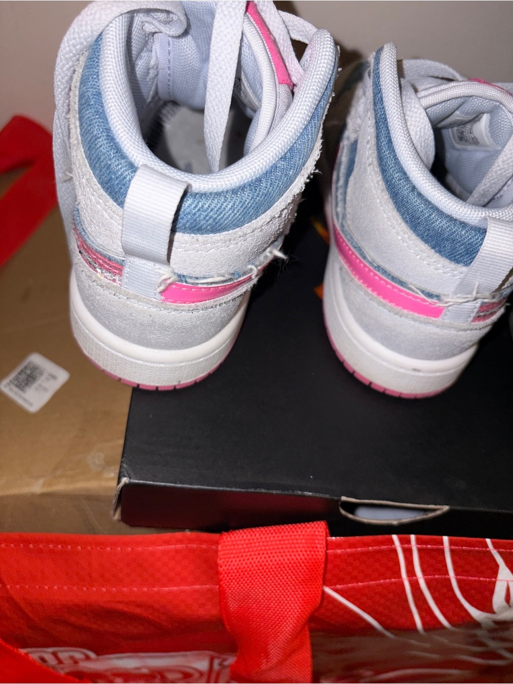 Jordan 1 Kids White and Light Blue Sneakers with Pink Logo Accents - Picture 7 of 7